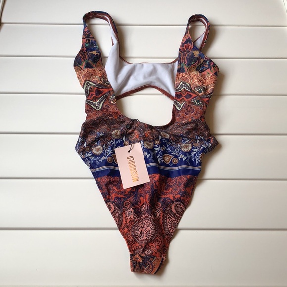 NWT missguided one piece Paisley  cut out Swimsuit - Picture 9 of 13
